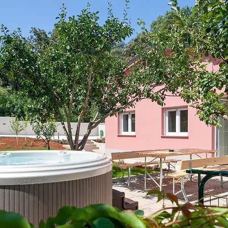 Tatil Evi Hana-stunning Peninsula- With Hot Tub