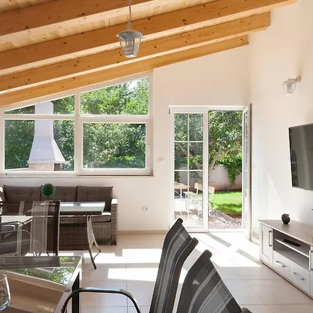 Tatil Evi Hana-stunning Peninsula- With Hot Tub *